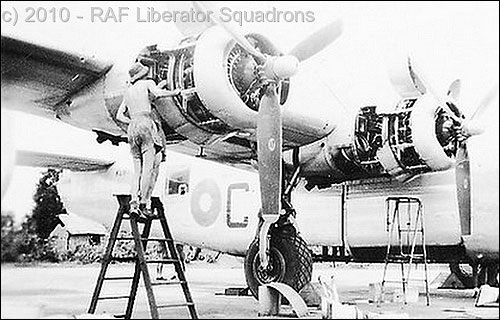Bruce at work, Digri. Photo courtesy of Thomas Oliver (ex 159 Squadron Groundcrew).