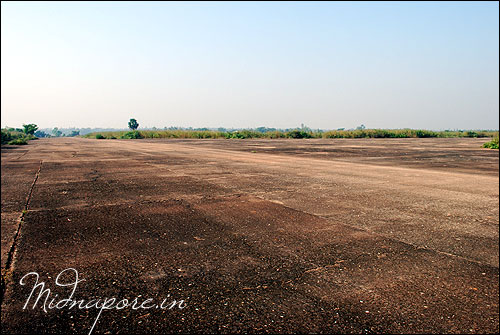 Salboni Air-Field (December 2010) – Photo: Arindam Bhowmik