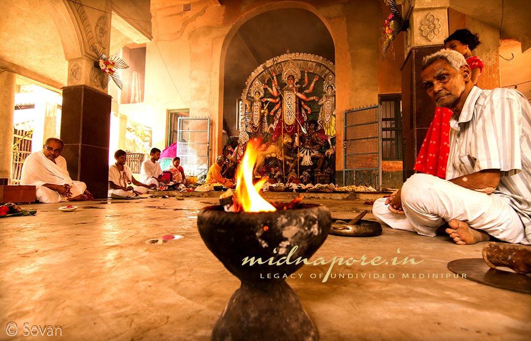 গোপালপুর চৌধুরীদের দুর্গোৎসব, পটাশপুর। 